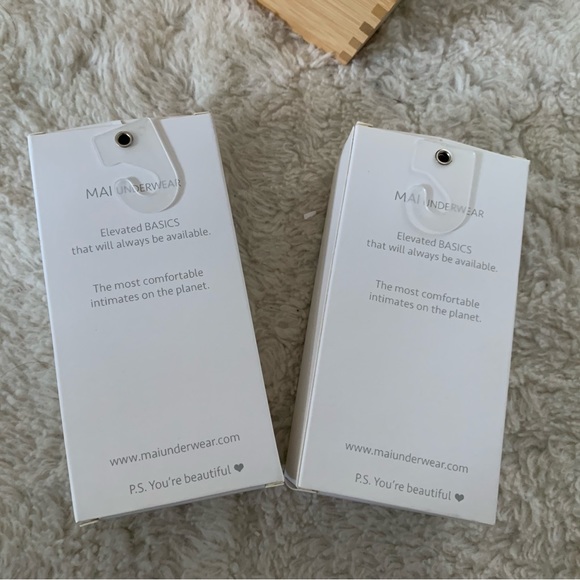 MAI Everyday Top & Classic Bottom Set - Picture 12 of 12